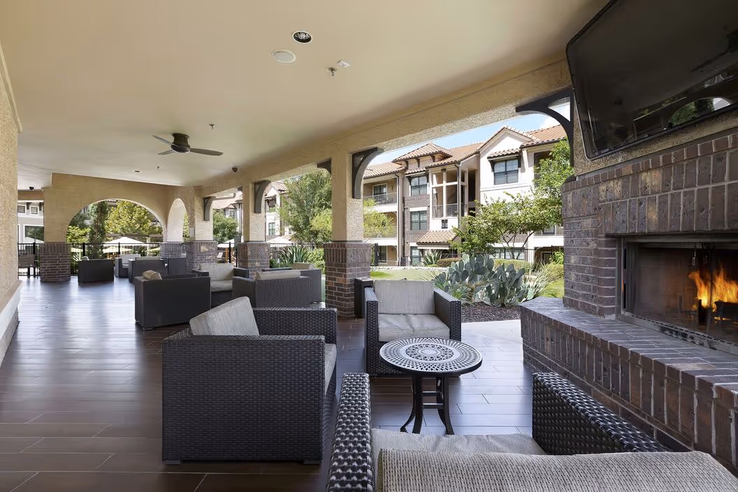 sitting area with fireplace