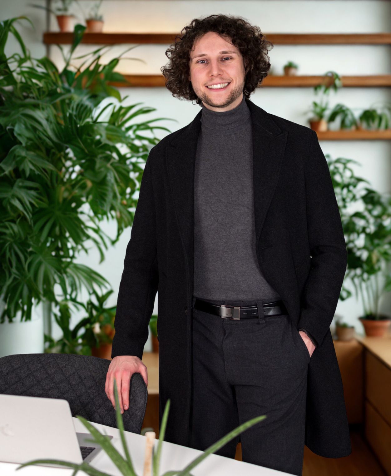 Why Working With Us - Emailstudio X Webflow Template