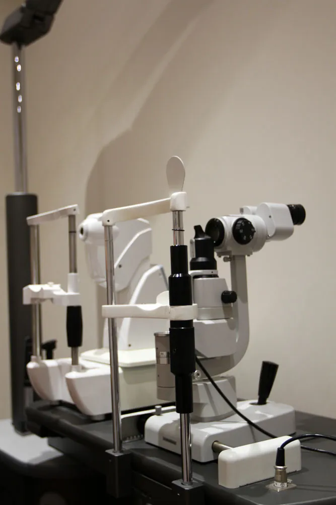 Advanced slit lamp biomicroscope equipment for detailed eye health examination