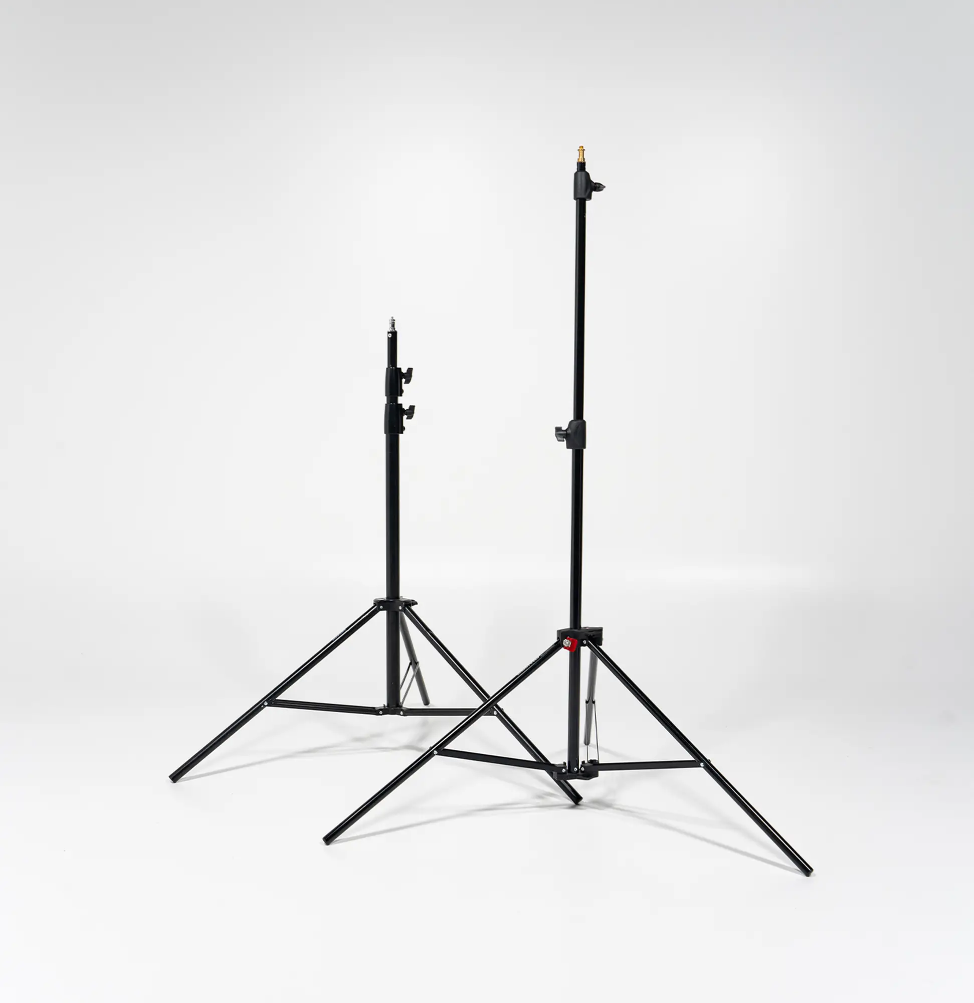 StudioDarmstadt verstellbare Light Stand Stative als inklusive Equipment im Studio