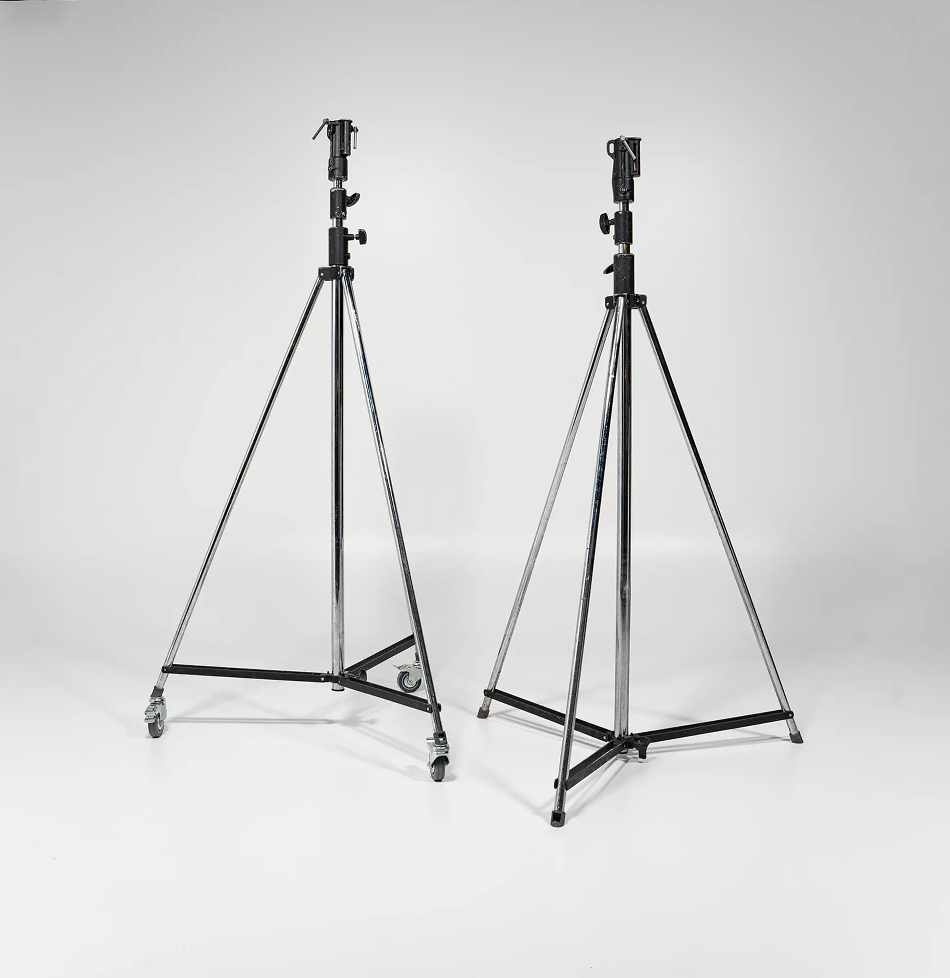 StudioDarmstadt Heavy Manfrotto Stand Stative als inklusive Equipment im Studio