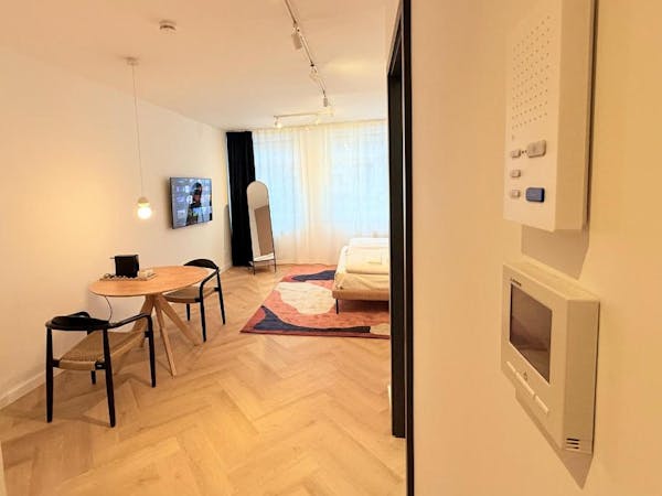 Hotel Room Slider Image Block