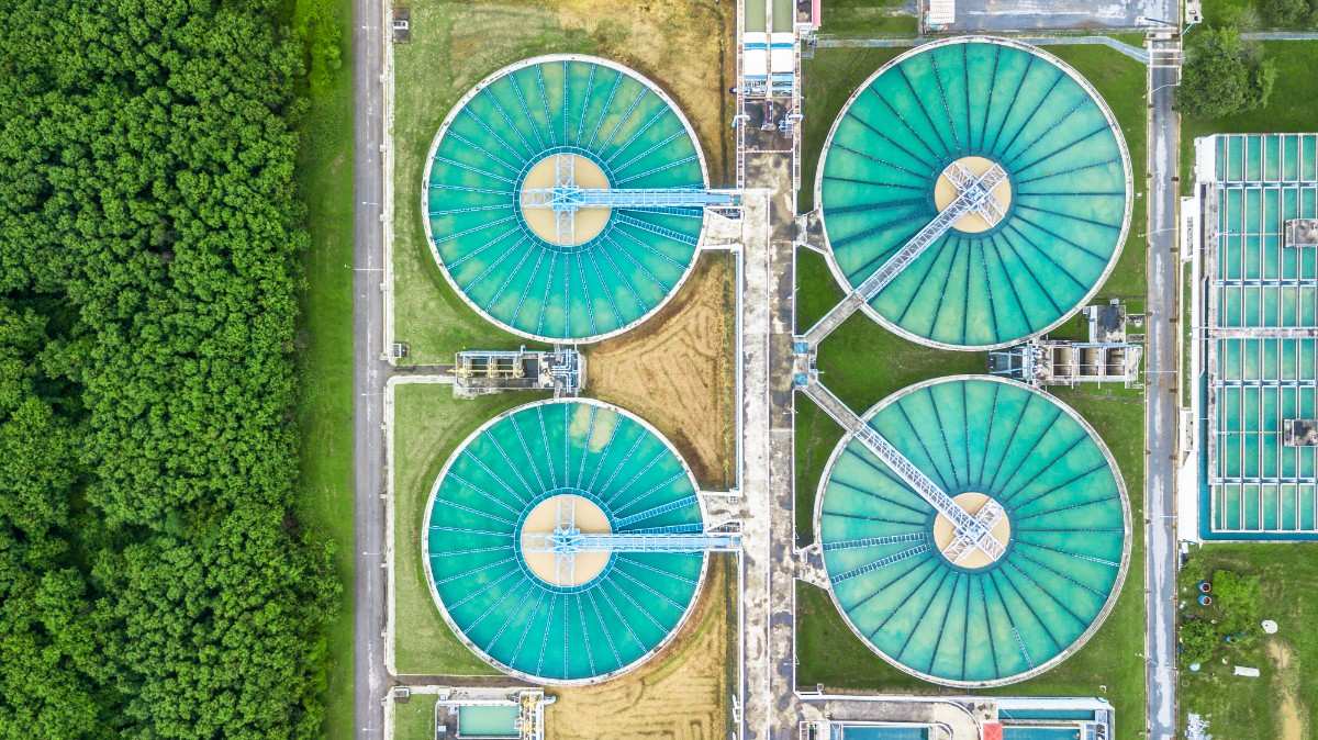 GIS utility asset management