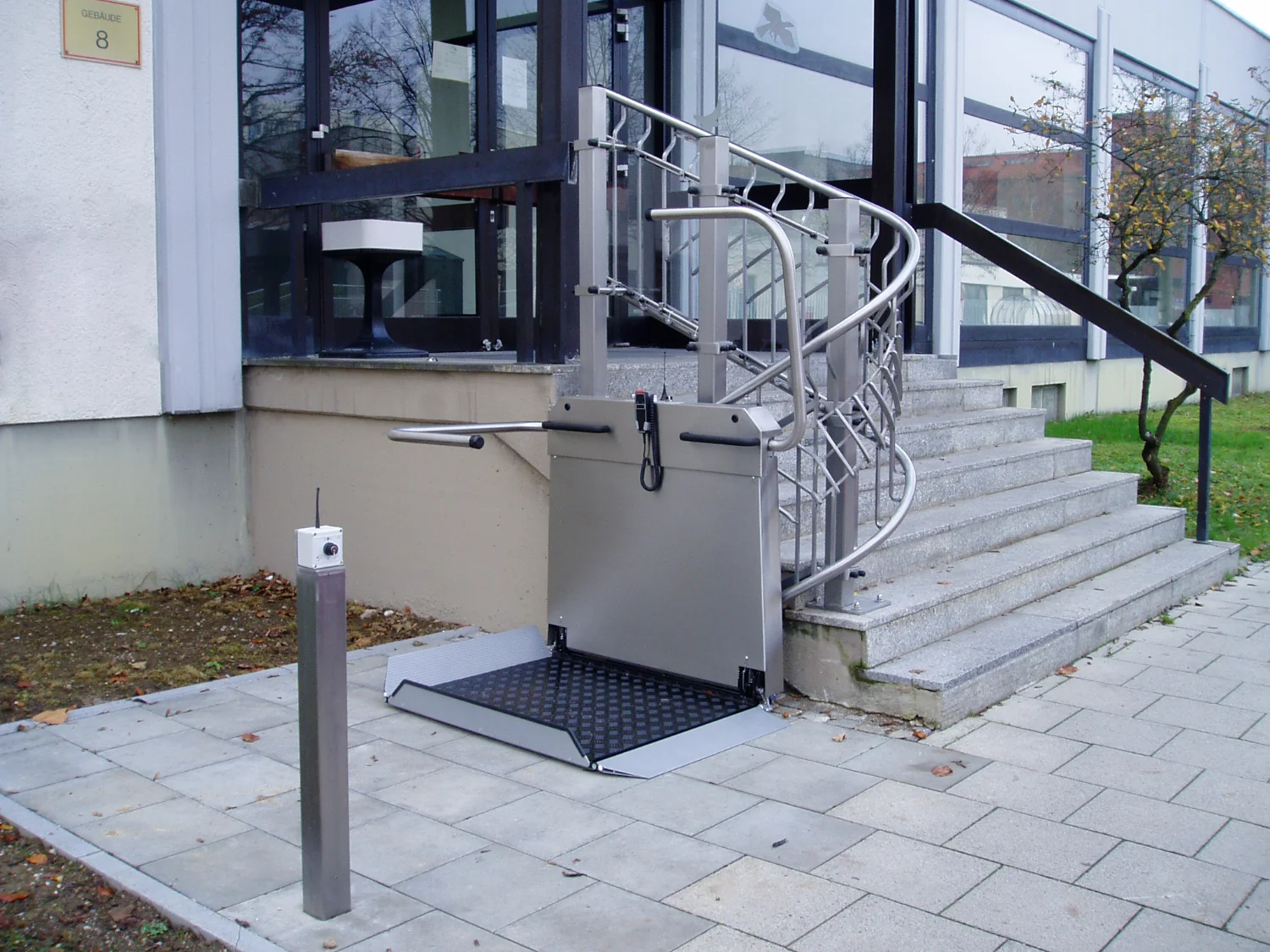 [digital project] image of mobile app interface (for a digital marketing & advertising agency)