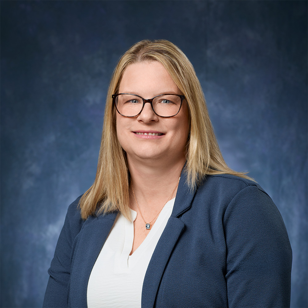 Headshot of Amber Simonson