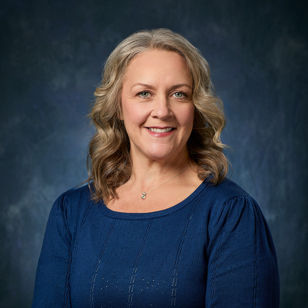 Headshot of Angela Shelly