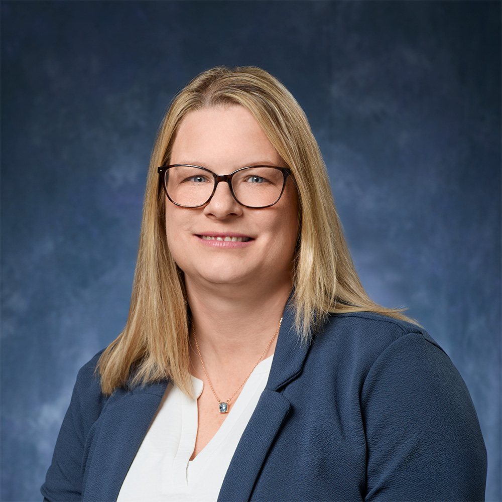 Headshot of Amber Simonson