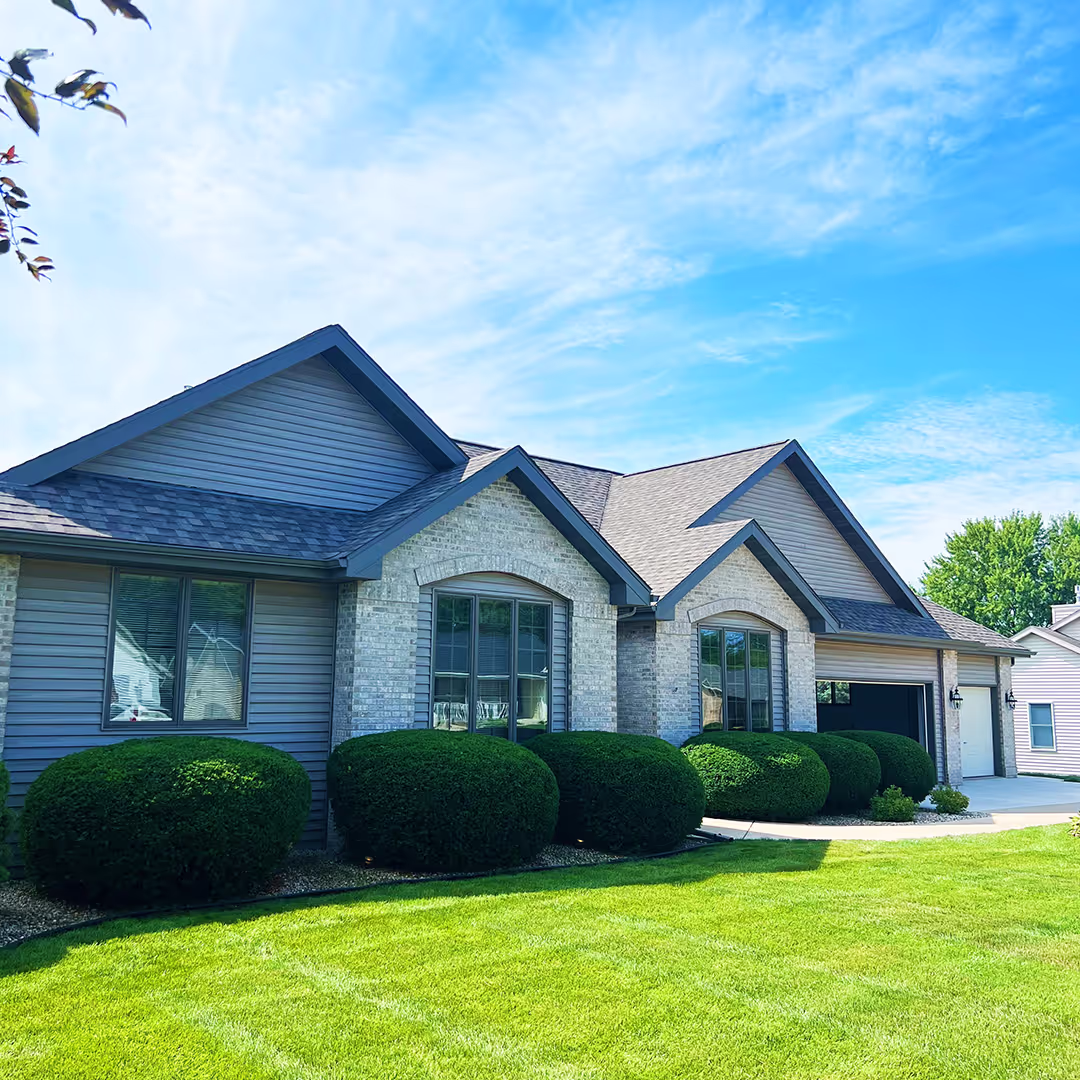 Reliable lawn care company near me Yellow Birch Landscaping