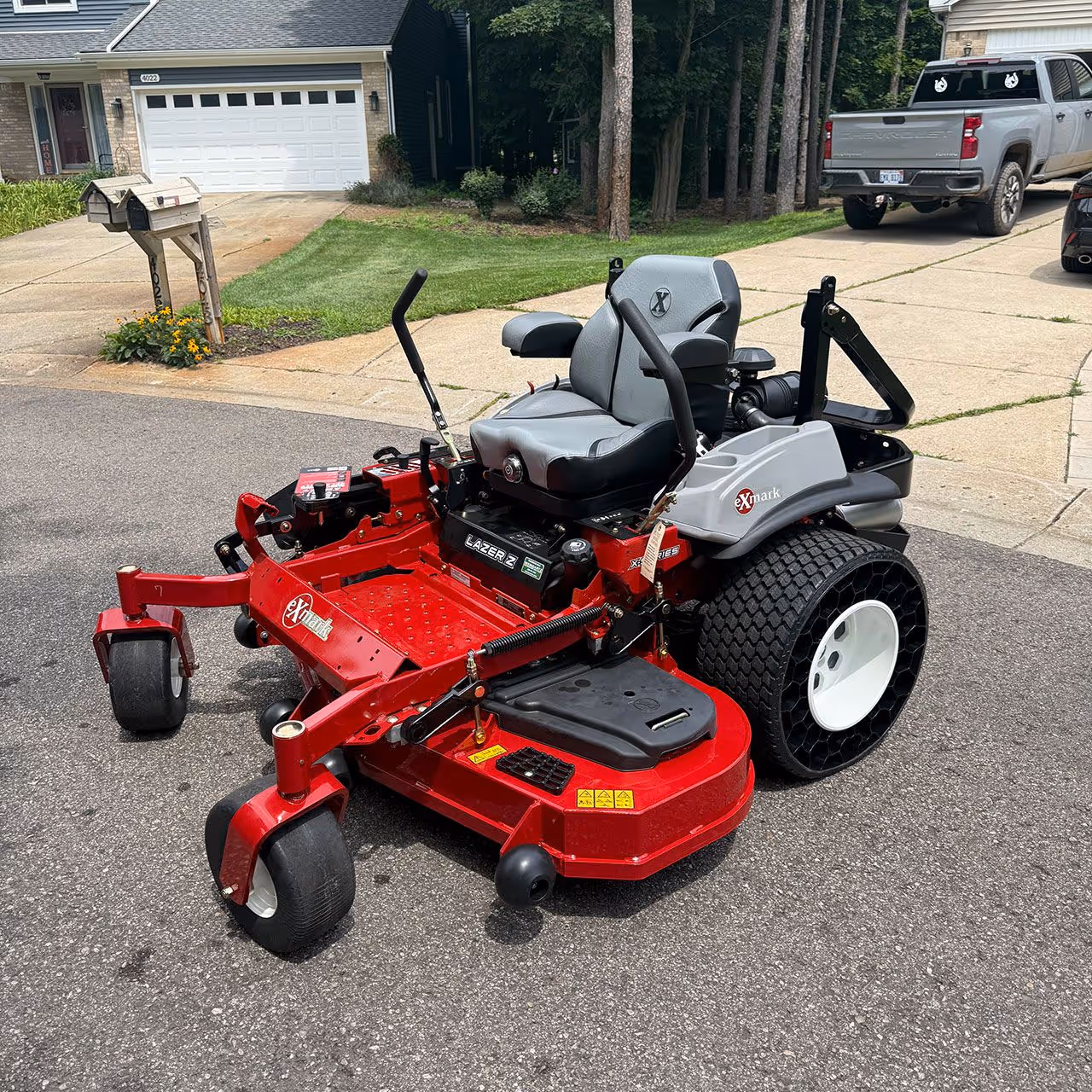 professional grade lawn mower used by SchopScape Lawn and Landscape
