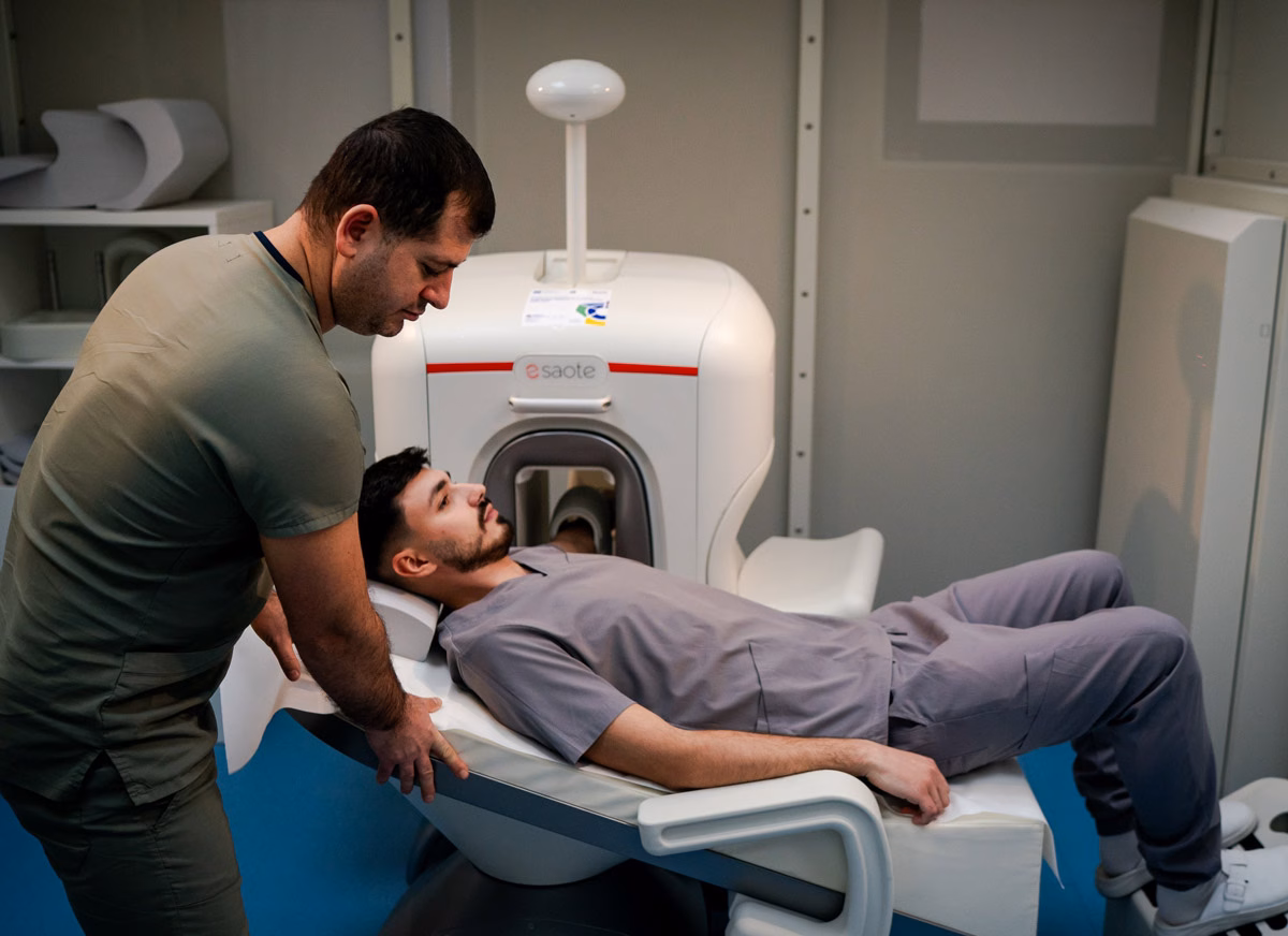 Imagistică prin rezonanță magnetică pentru extremități