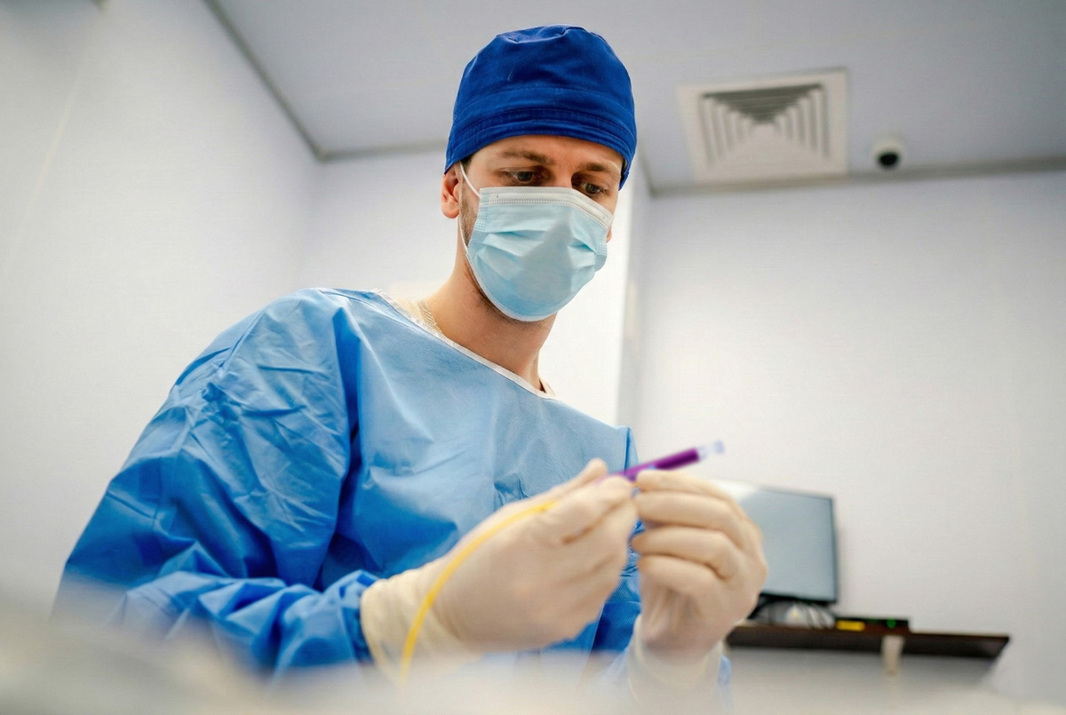 Ciclofotocoagularea laser transsclerală micropulsată: inovația blândă în tratamentul glaucomului