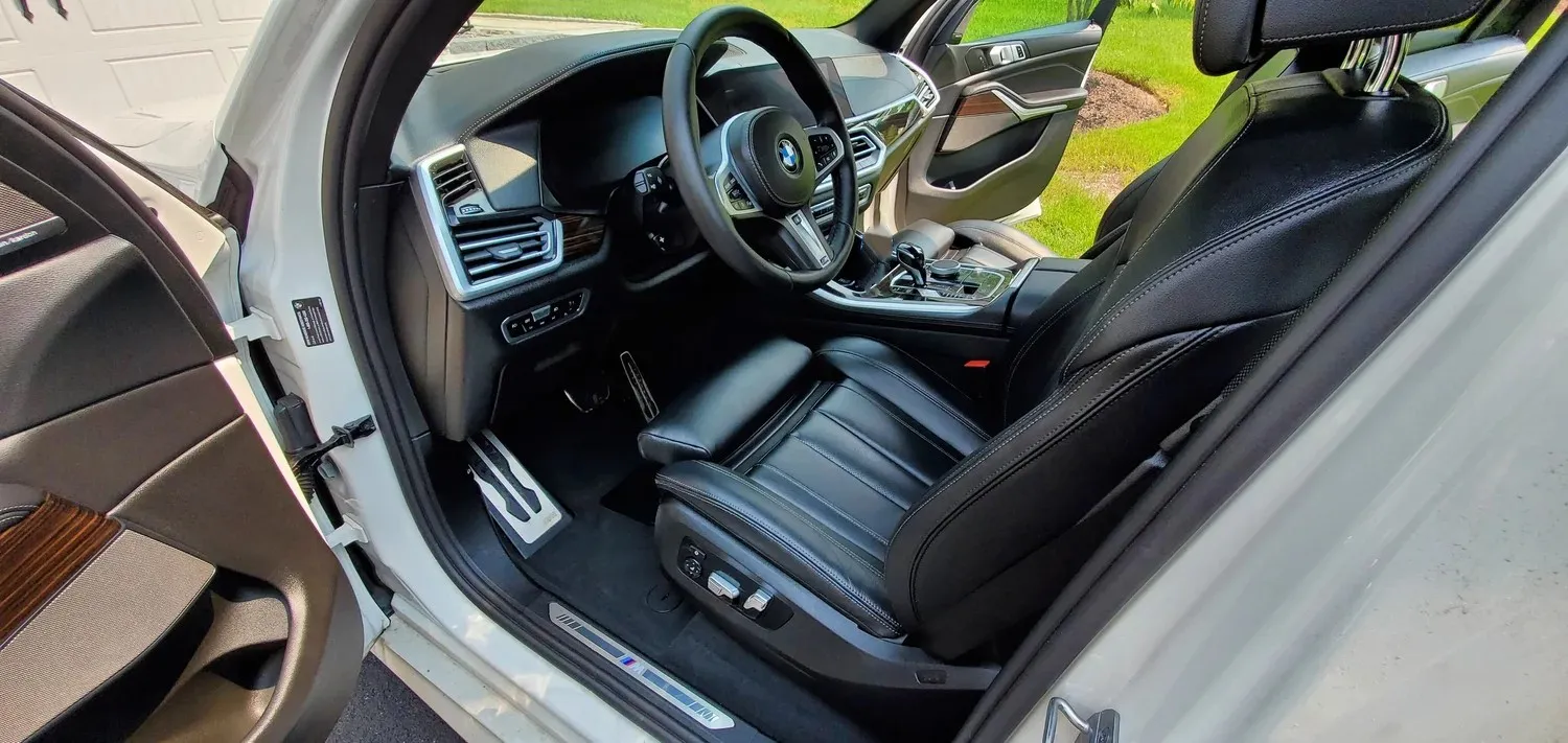 image of main school building for a schools (k12)