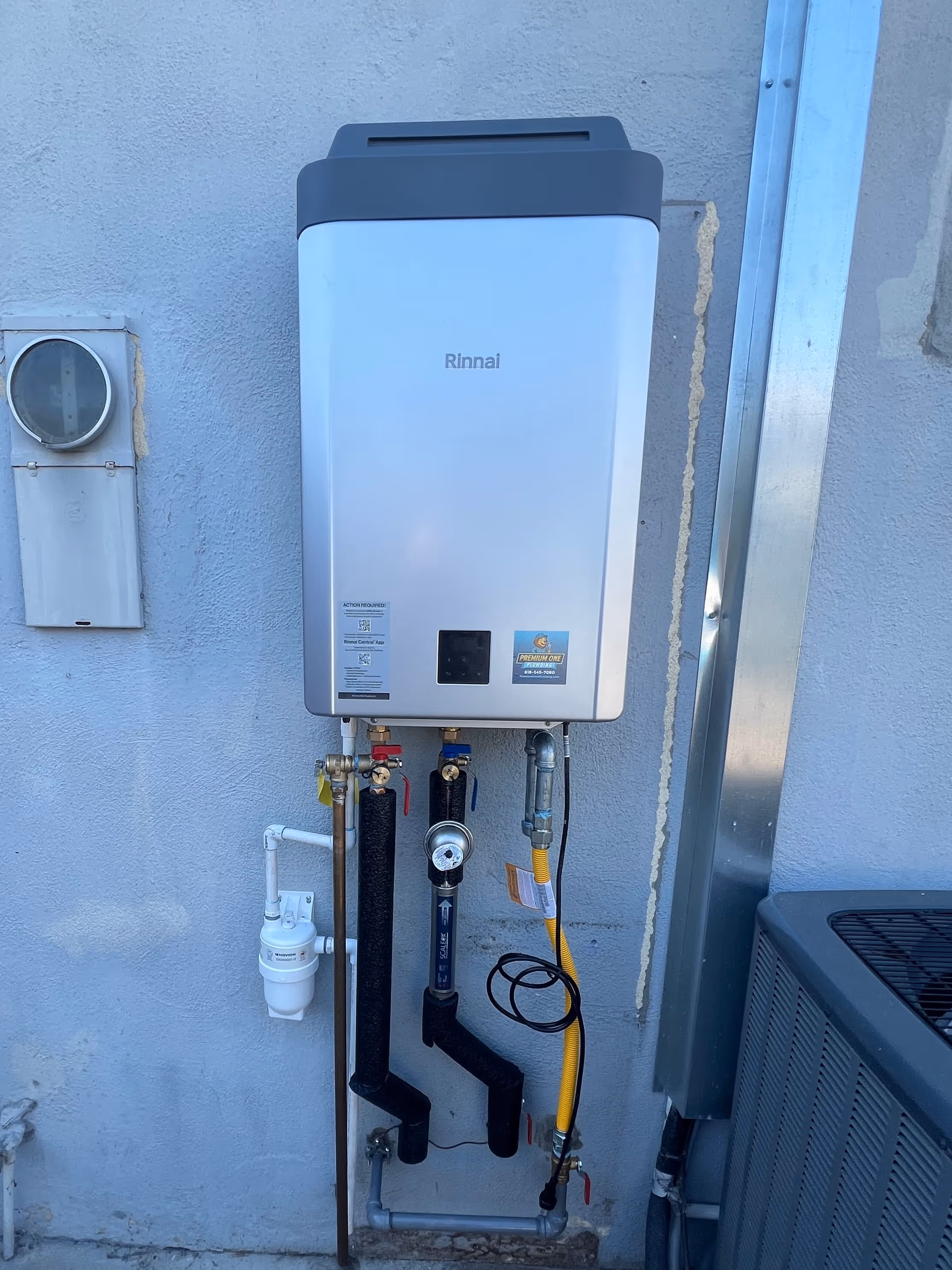 Rinnai tankless water heater installation outdoors