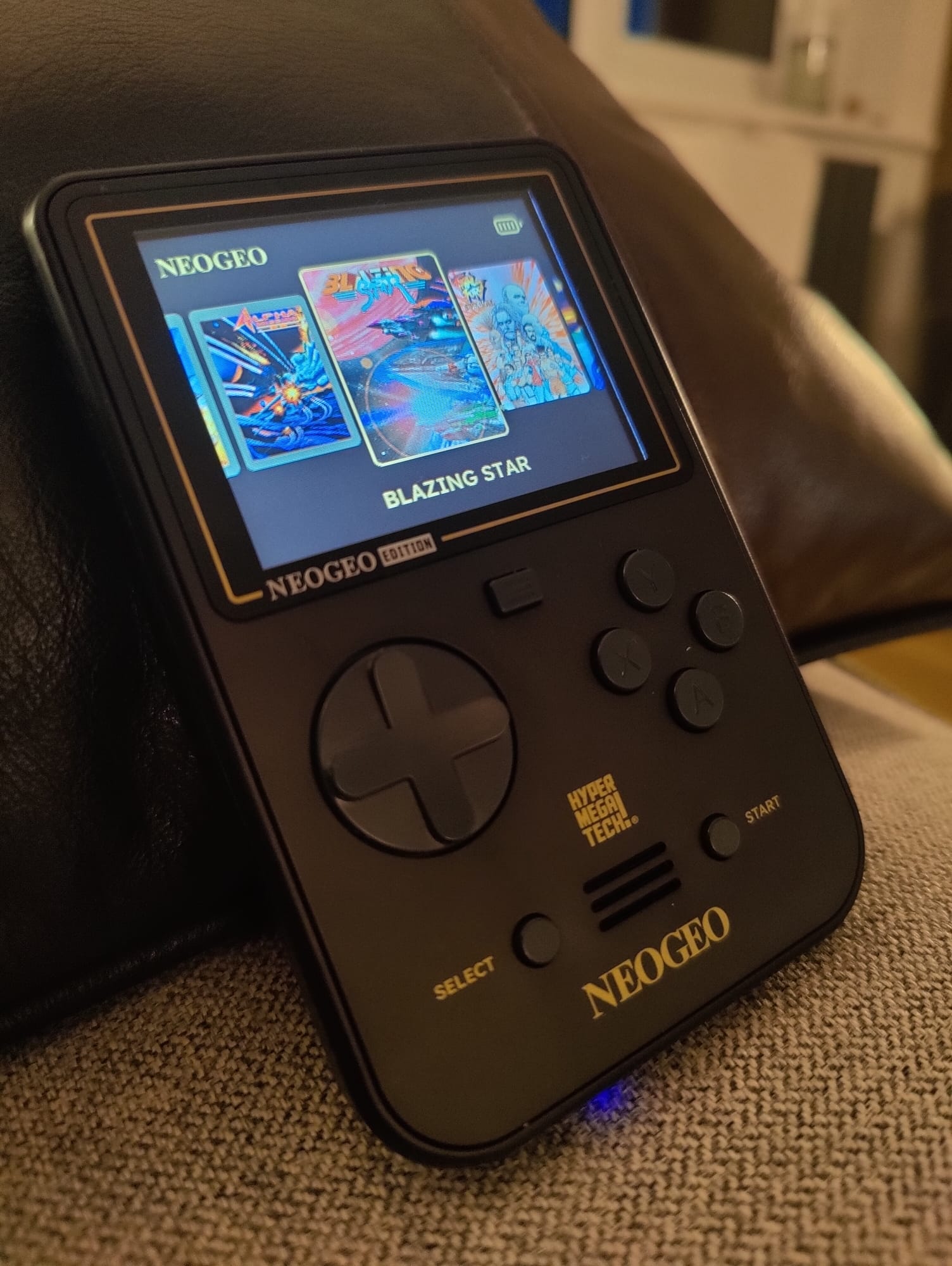 Super Pocket Data East / NEOGEO / Taito - Portable, Affordable