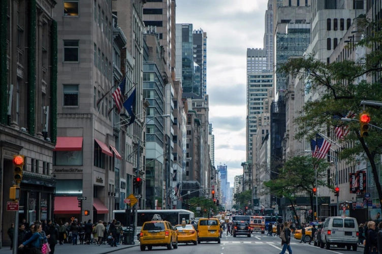 Movark-contact-city-image