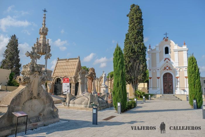 Cimetière moderniste à Lloret de Mar