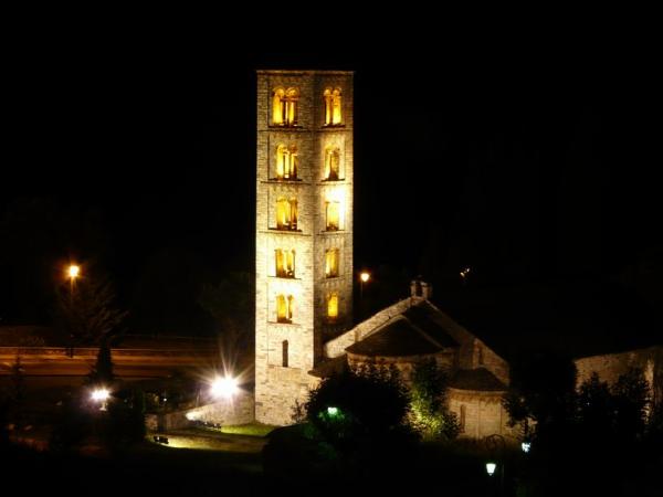 Image 19: église de nuit de Taull