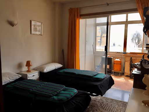 Image 14: Chambre 2 avant