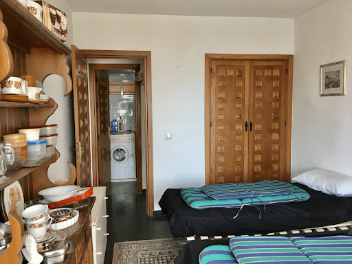 Image 16: Chambre 2 (autre angle) avant