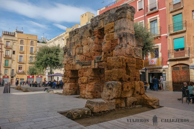 Plaza del Fòrum, un des endroits à voir à Tarragone