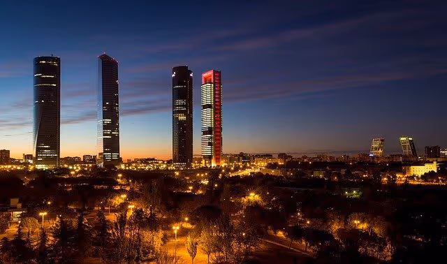 ville de Madrid la nuit