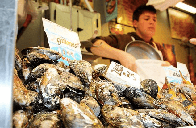Image 32: MERCADO DE ABASTOS DE HUELIN