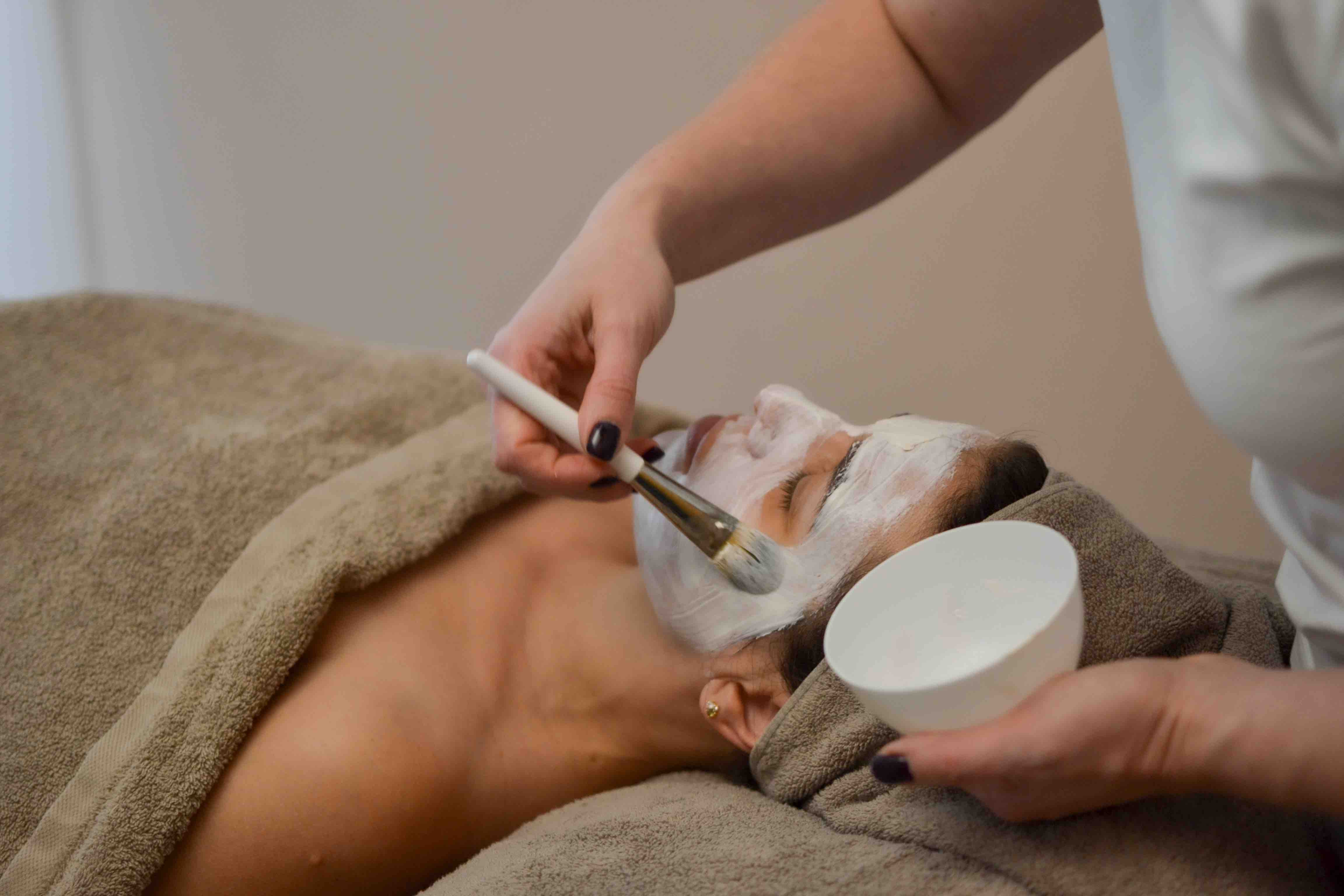 Facial Threatments Image