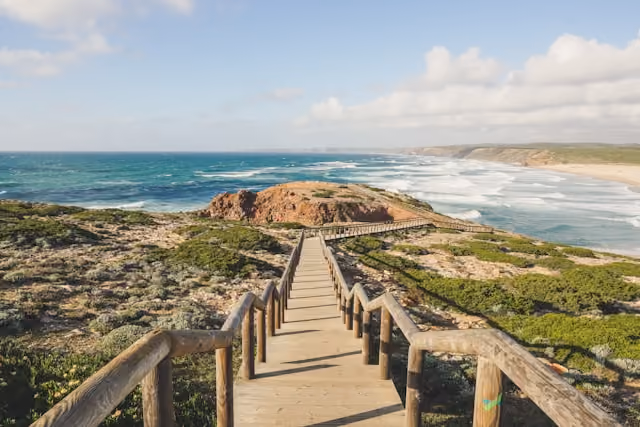Algarve travel destination image