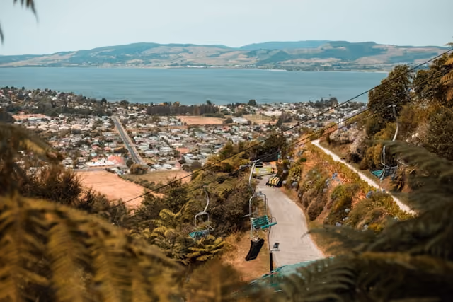 Geothermal landscape and lake scenery in Rotorua, New Zealand