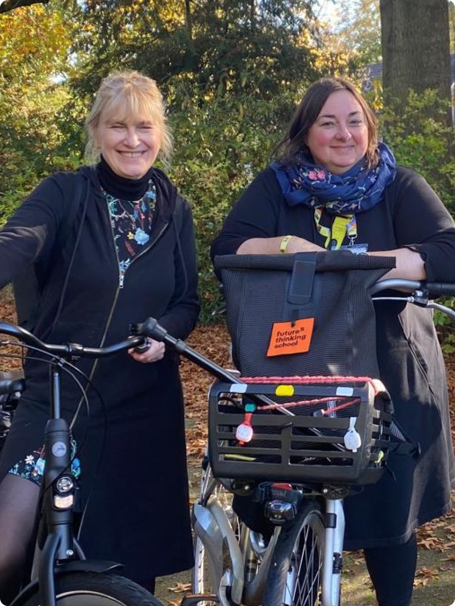 zdjęcie Joanny i Zuzanny na rowerach