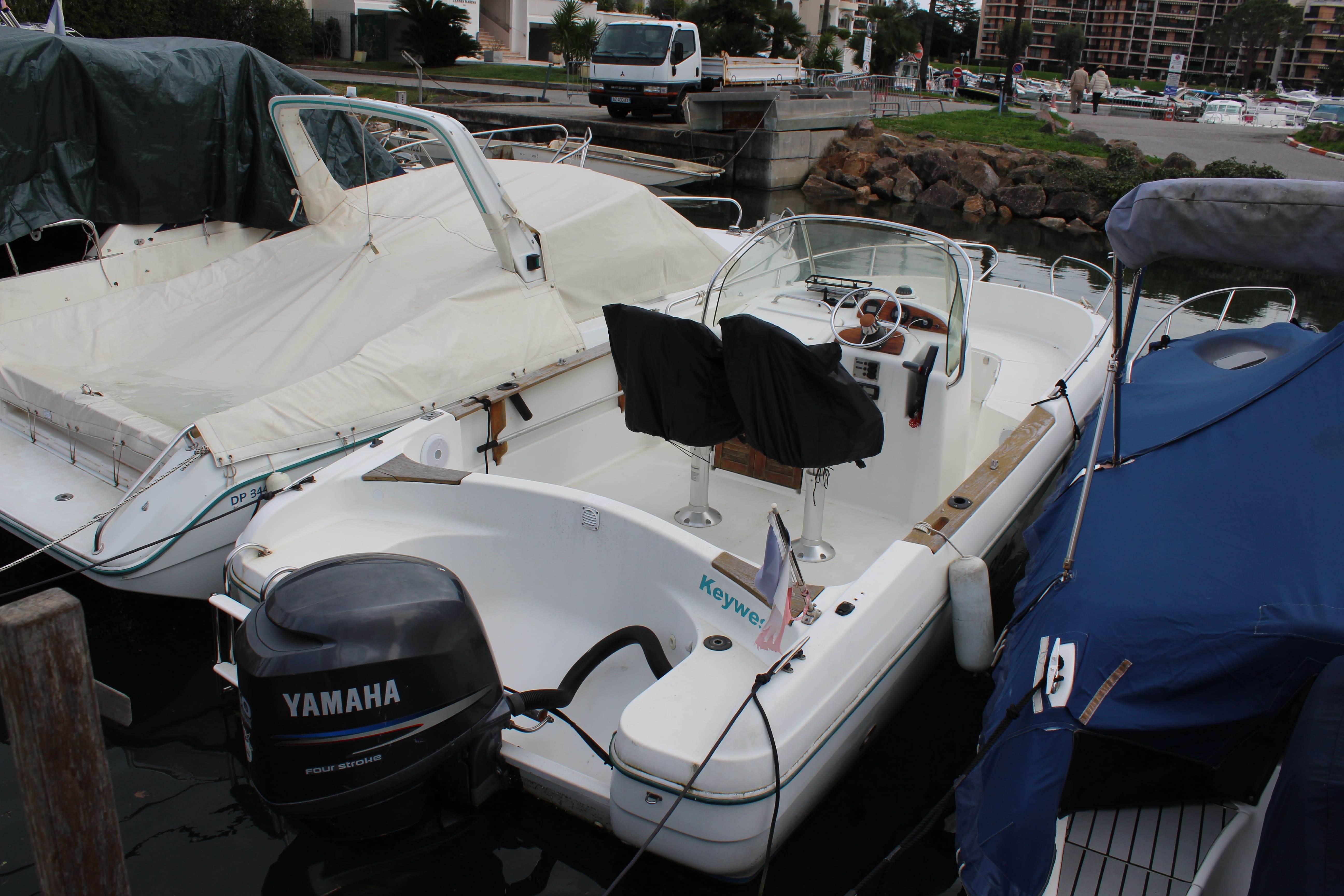 Cap camarat 625 open