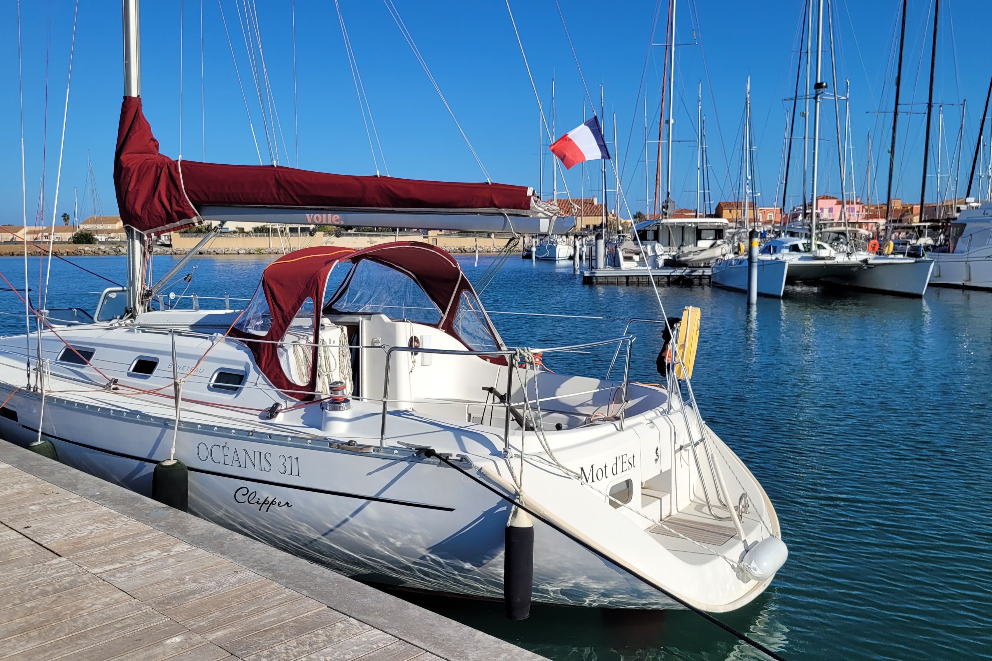 Oceanis Clipper 311