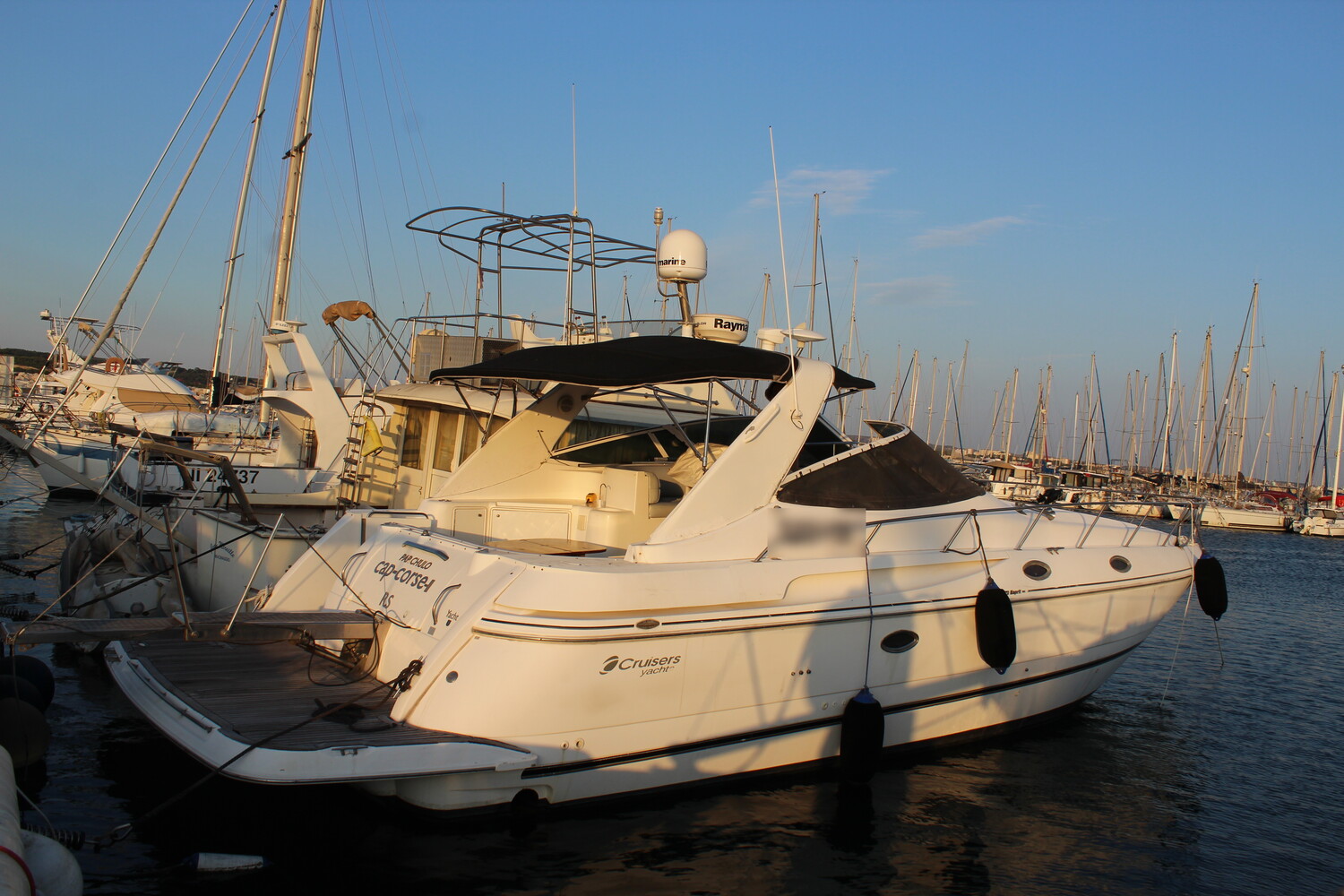 Cruisers Yachts