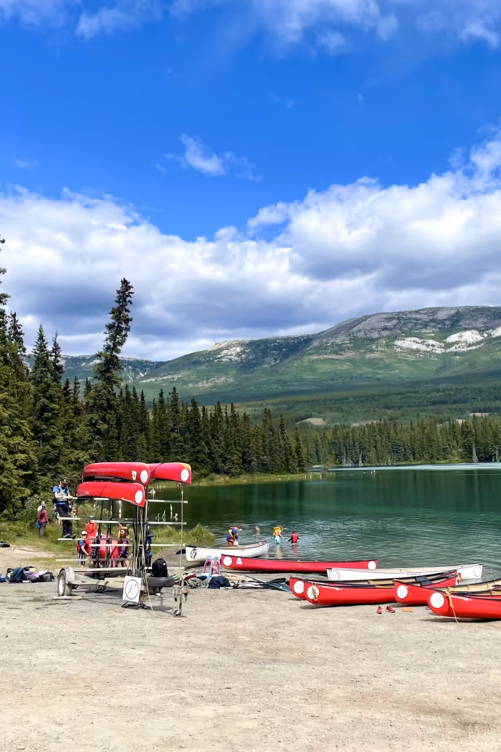 campers-on-lake-canoe-expedition-wilde-school-yukon.jpg