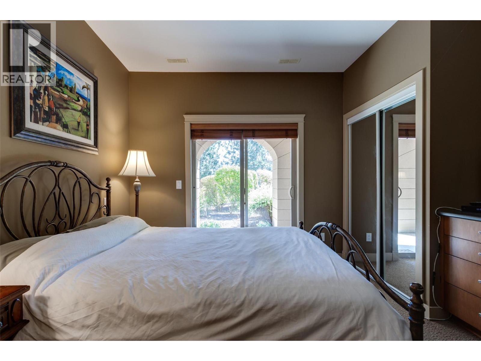 1795 Country Club Drive Unit# 105