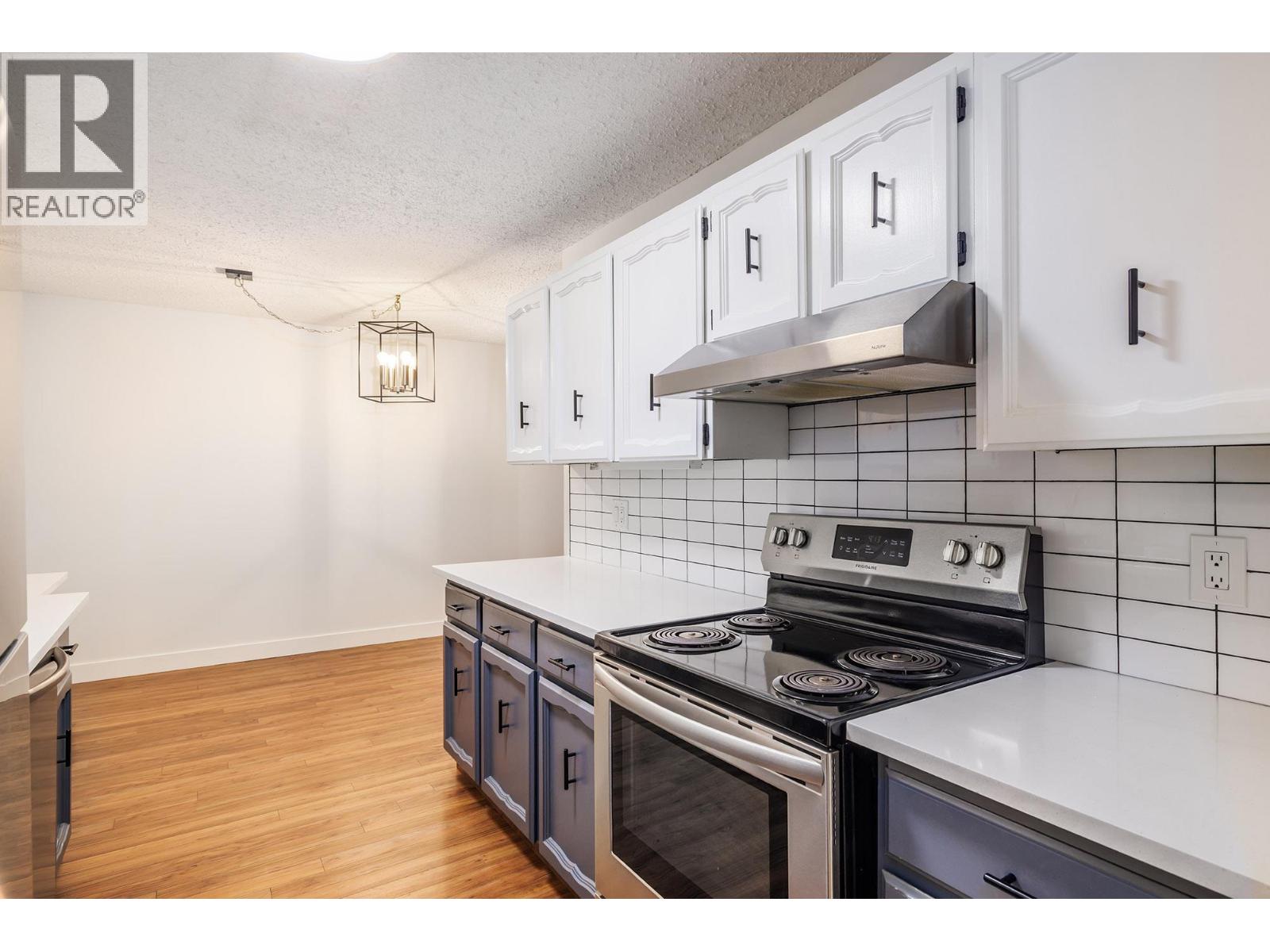 555 Rowcliffe Avenue Unit# 307