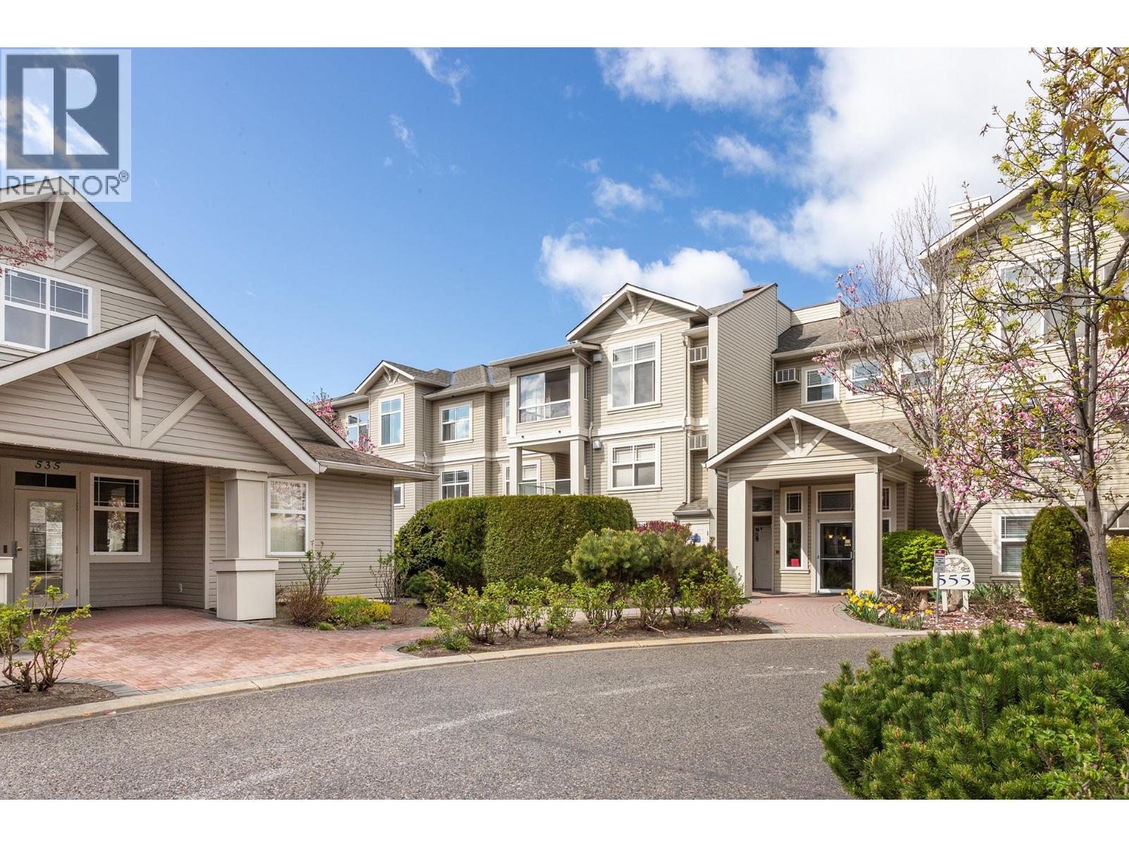 555 Houghton Road Unit# 307