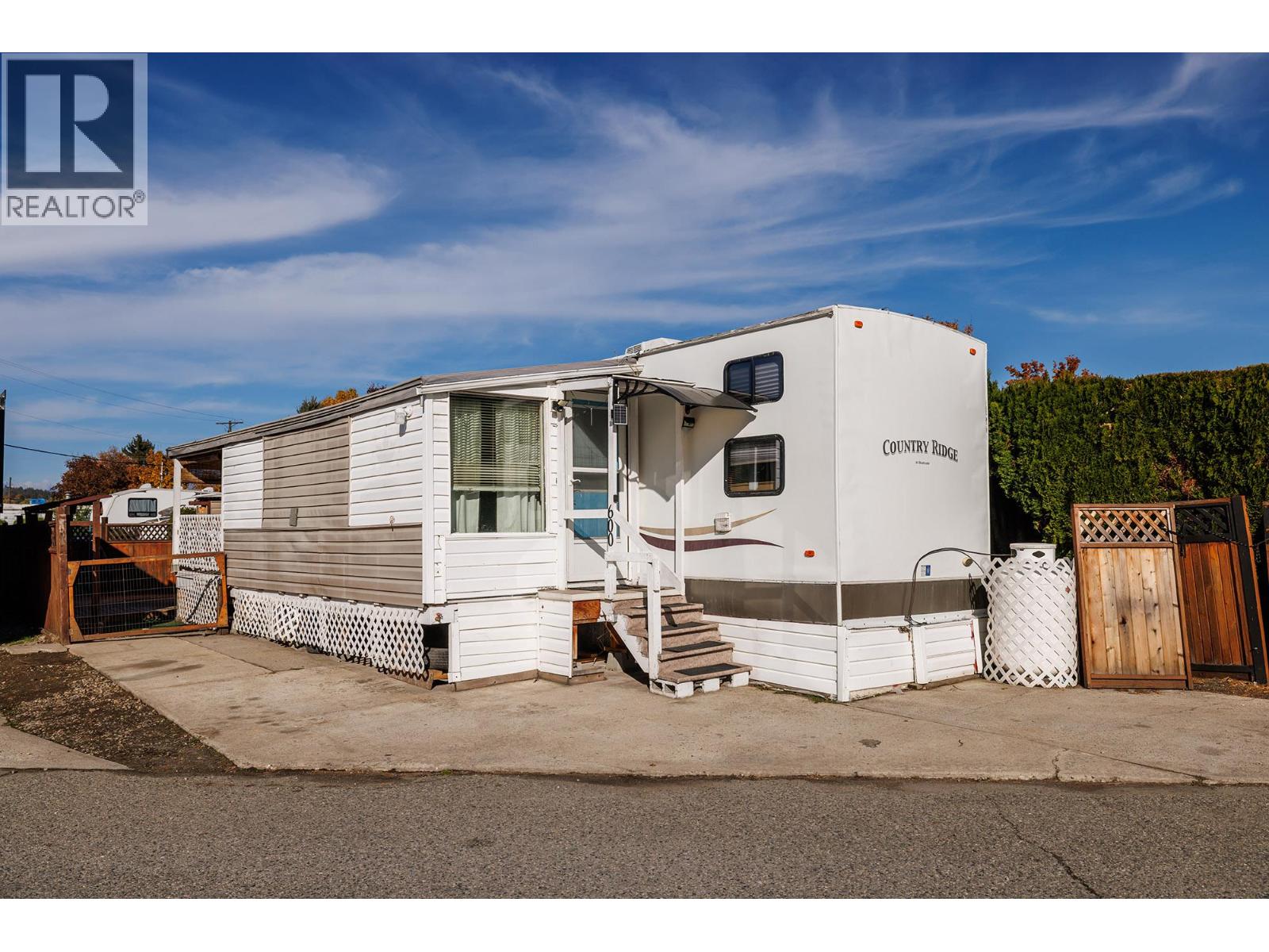 415 COMMONWEALTH Road Unit# 600