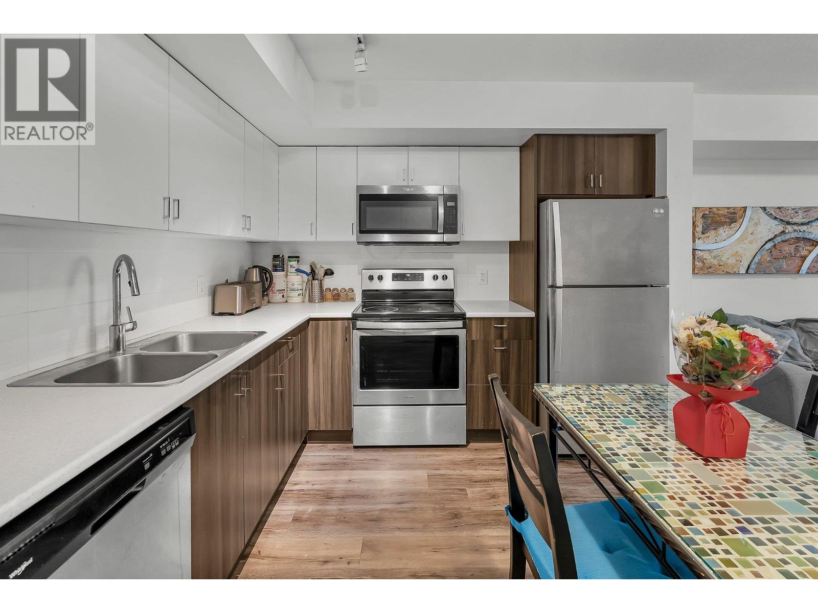 655 Academy Way Unit# 211