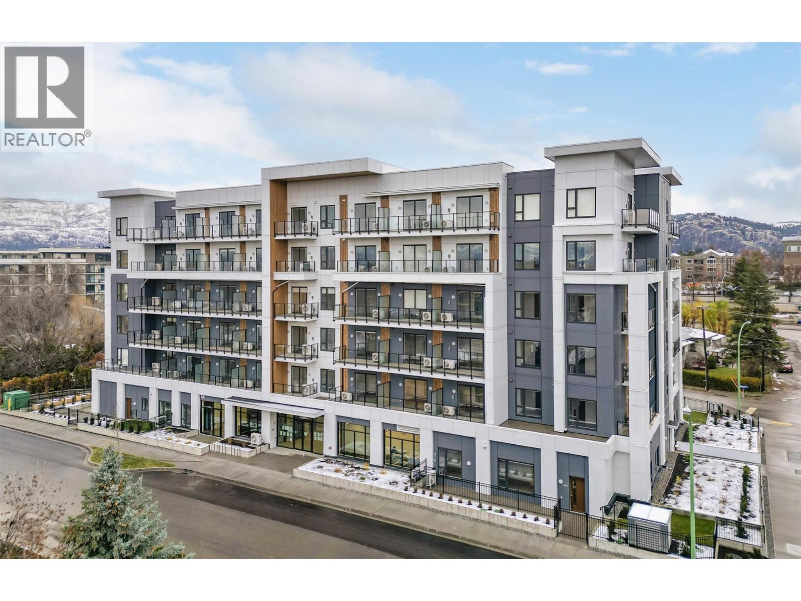 1380 Pridham Avenue Unit# 203