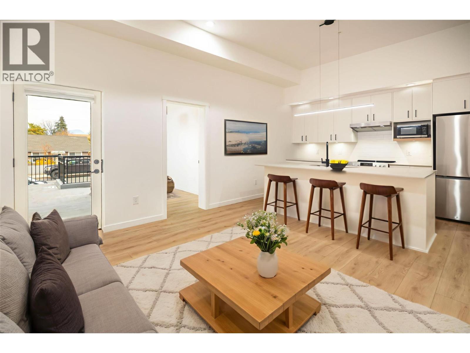 660 Cawston Avenue Unit# 105