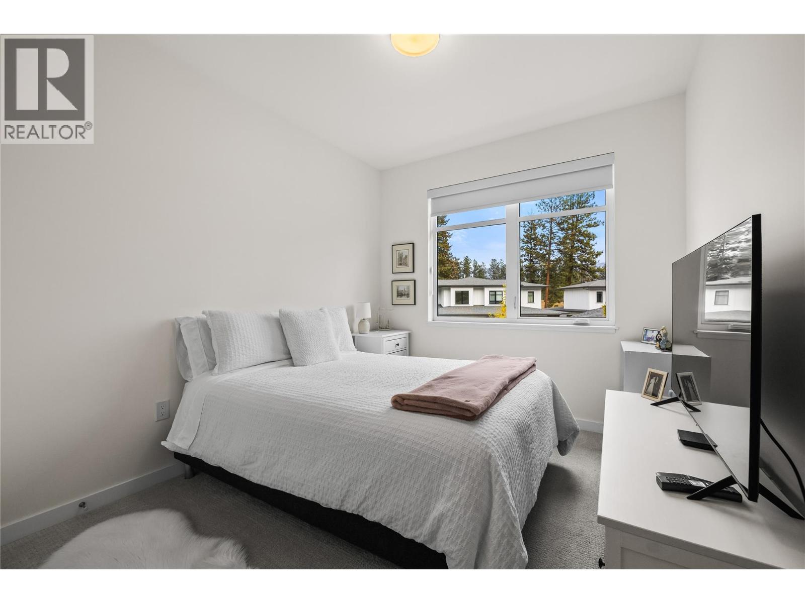 1979 Country Club Drive Unit# 20