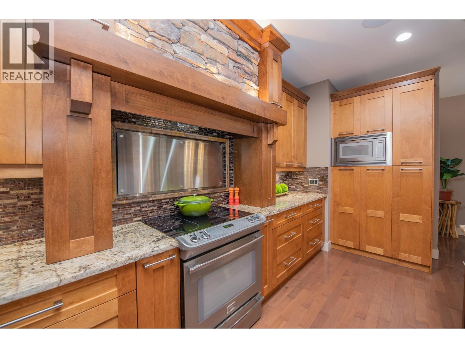 1998 Hidden Ridge Place