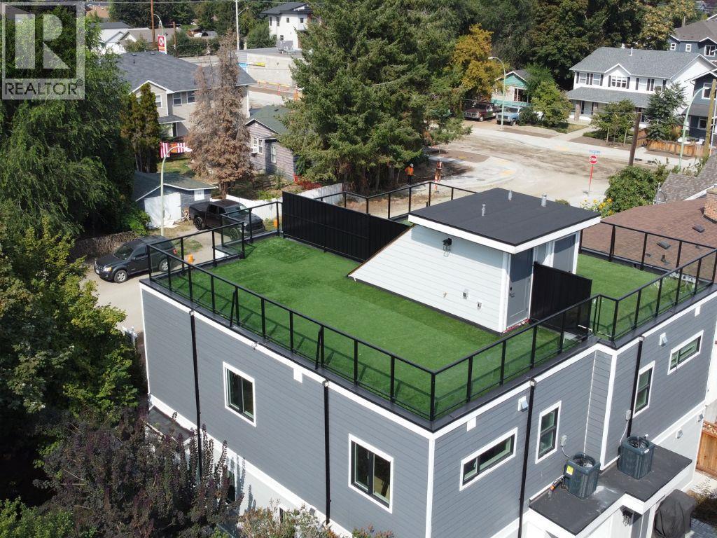 2165 Woodlawn Street