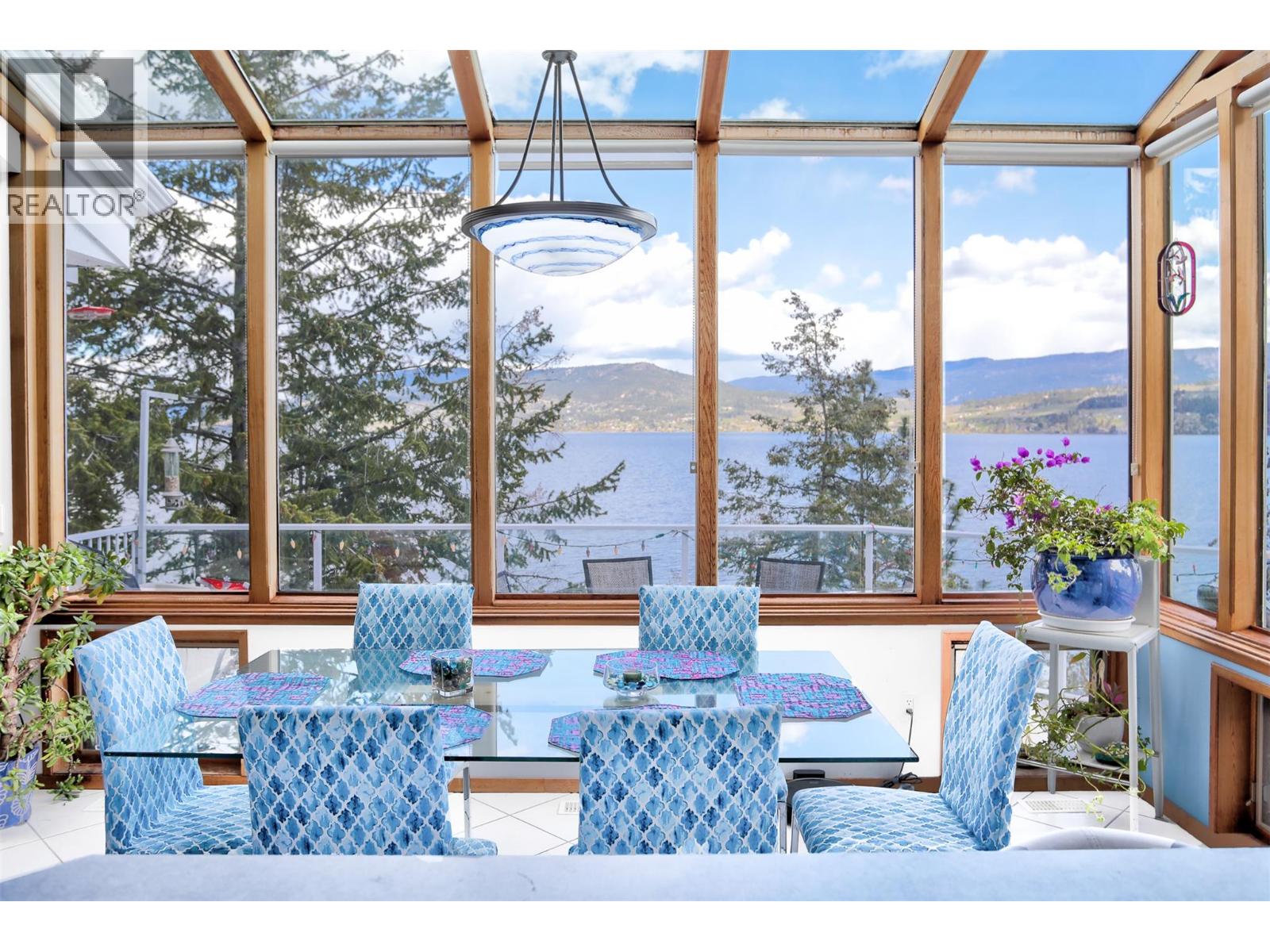 3765 Westside Road N