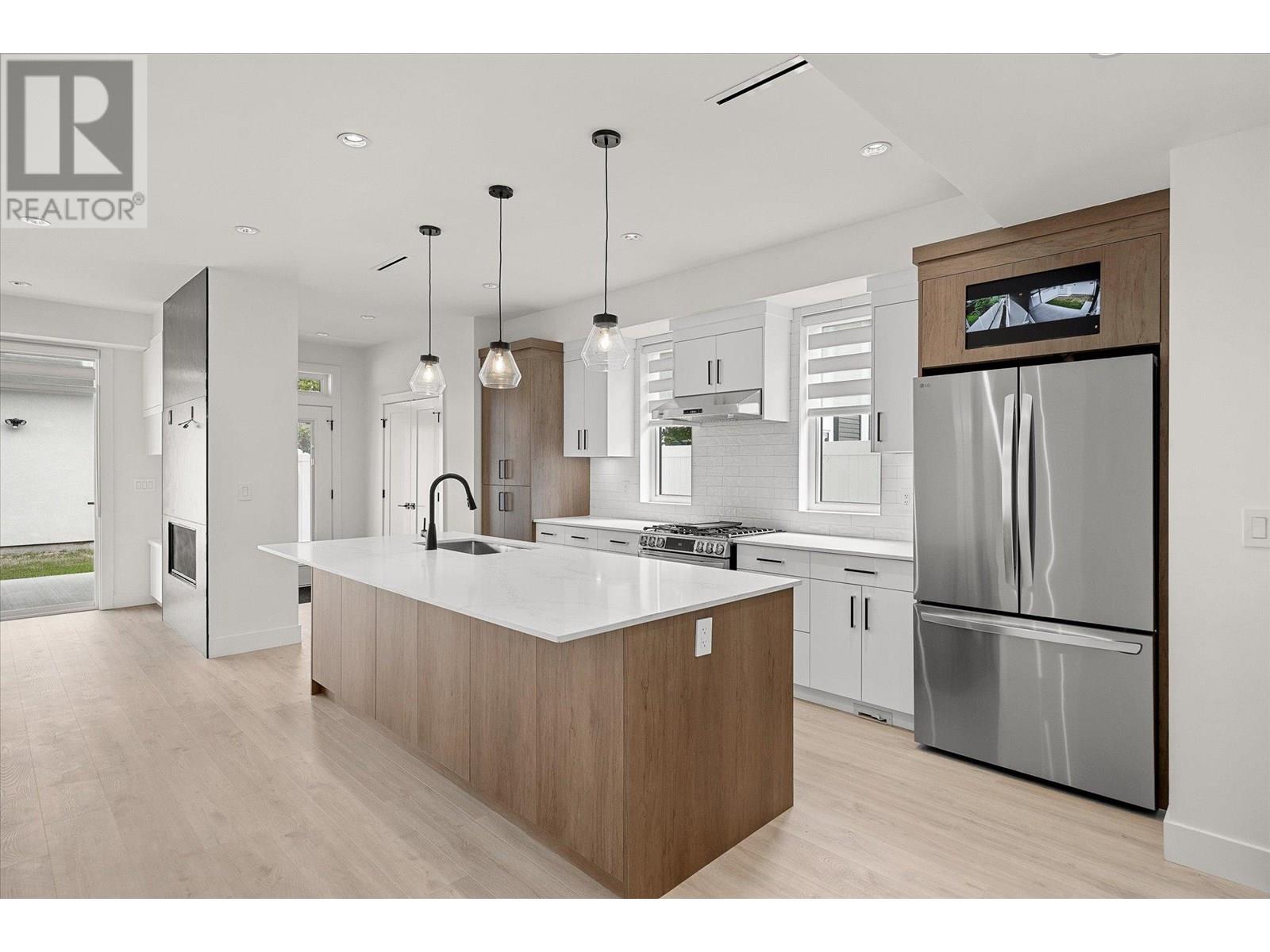 840 Grenfell Avenue Unit# 3