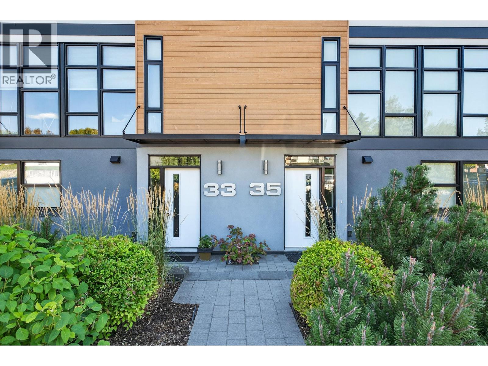 1515 Highland Drive Unit# 33