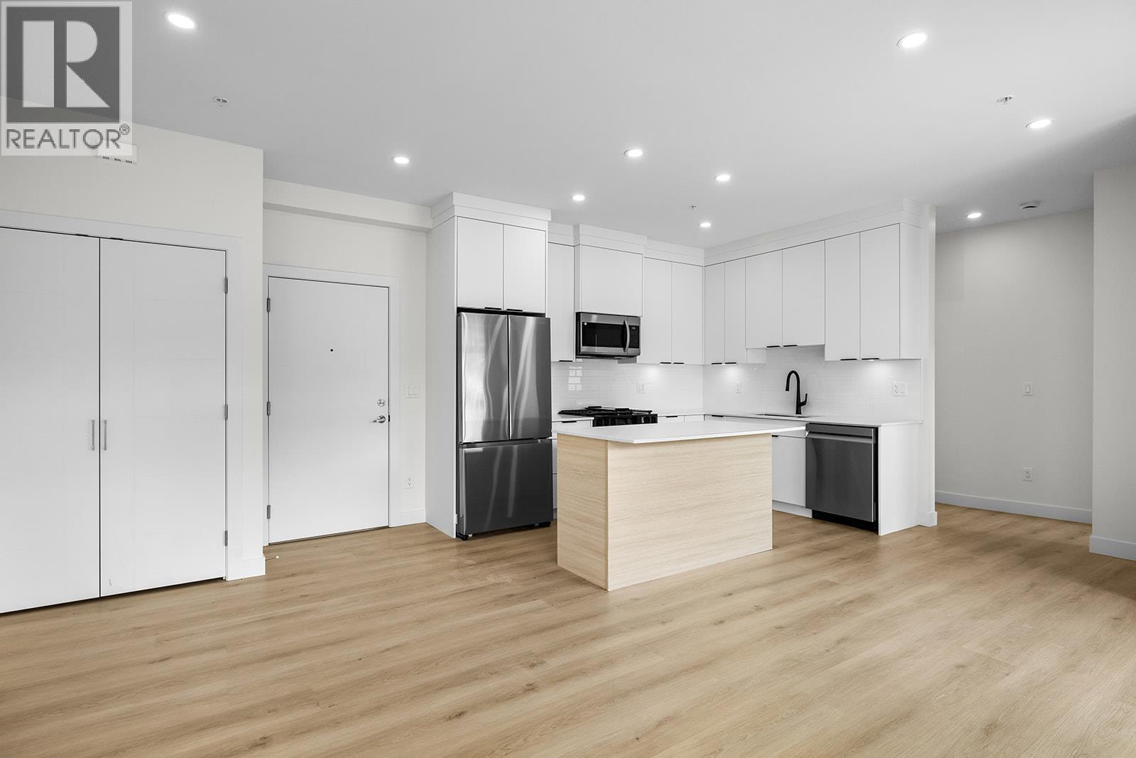 5300 Main Street Unit# 202