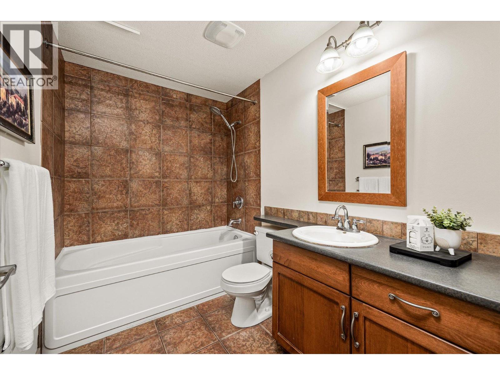 1795 Country Club Drive Unit# 126