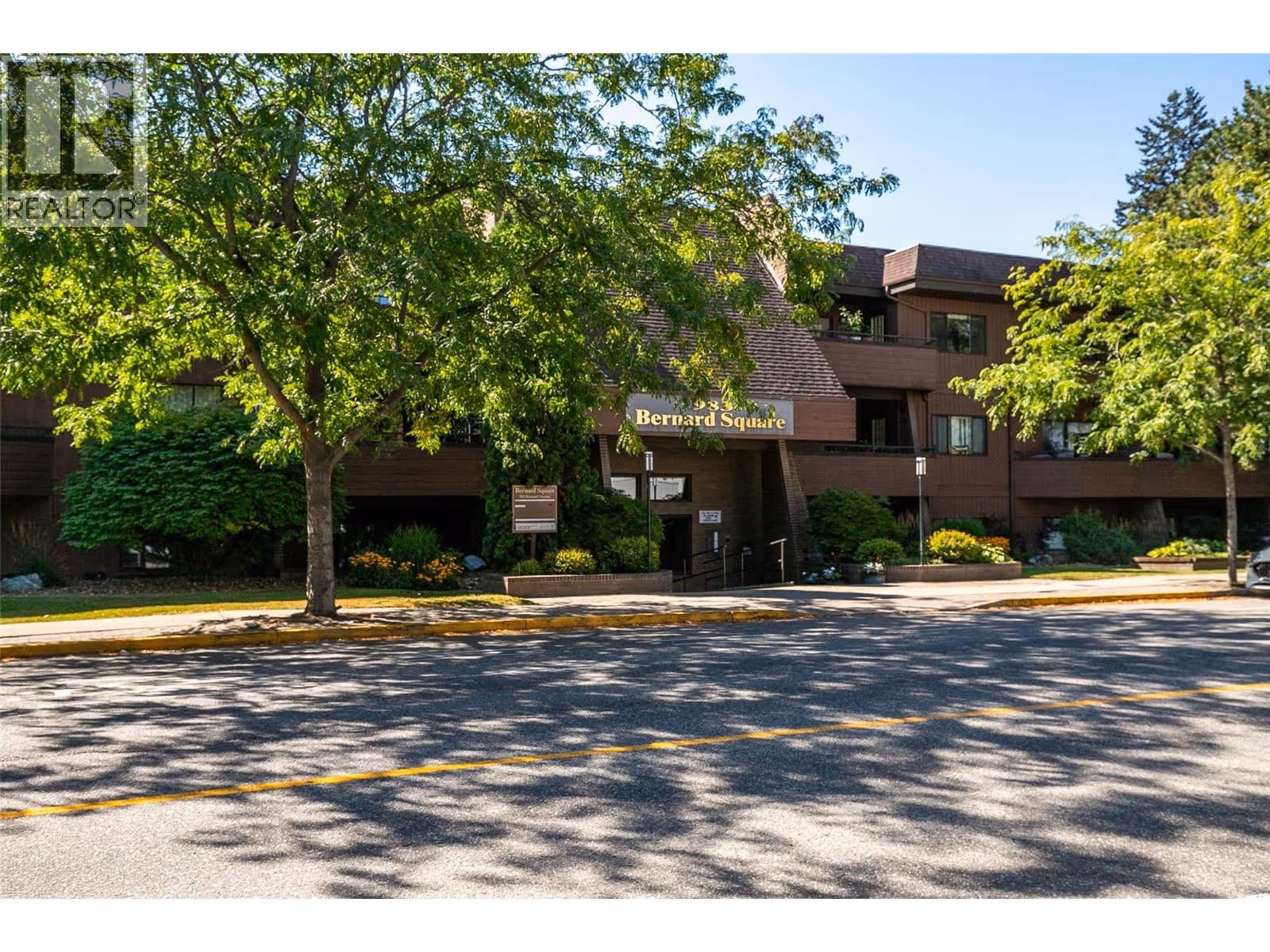 983 Bernard Avenue Unit# 206